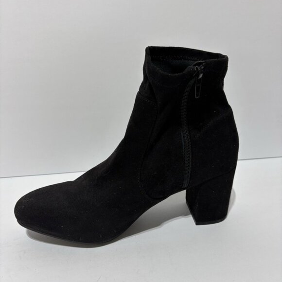 Mari A. Women’s Itsie Black Ankle Booties, Size 10 M - Picture 2 of 5